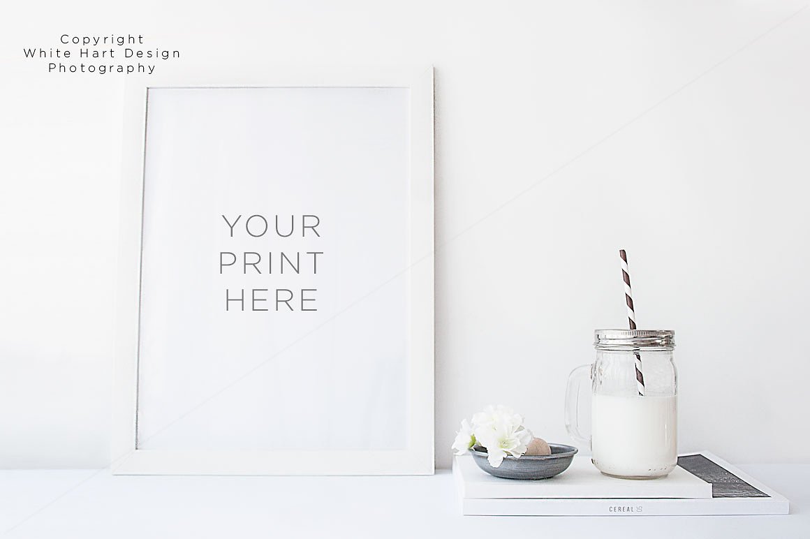 简约木质纹理创意相框样机模板 Frame mock up – PSD and Jpeg file