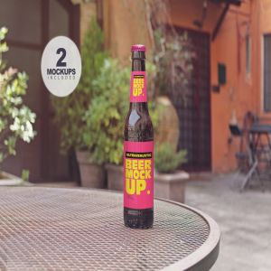 家庭花园背景啤酒瓶设计效果图样机 Chair Beer Mockup Duo