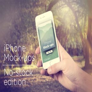 手持旧款iPhone手机样机模板 iPhone Mock-ups – No-stock edition
