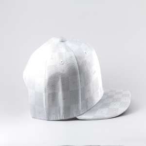 Download 运动帽品牌侧视图设计样机01 Sports Cap Side View Mockup 01 - 一流设计网