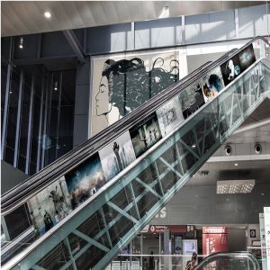 电梯扶梯广告牌海报设计预览样机模板 Rolling Stairs Mock-up