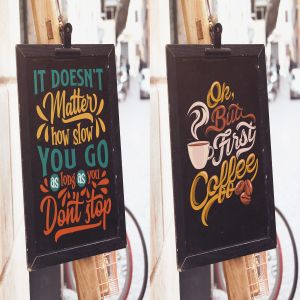 店铺黑板宣传画板告示牌设计样机 Black Slate Vertical Mockup