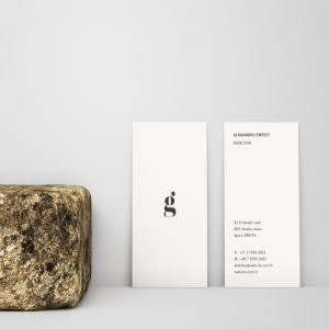 竖版设计企业名片正背面效果图样机 Vertical Business Card Mockup – Front & Back