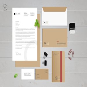 企业办公用品套装等距样机模板 Stationary Kit Mockups