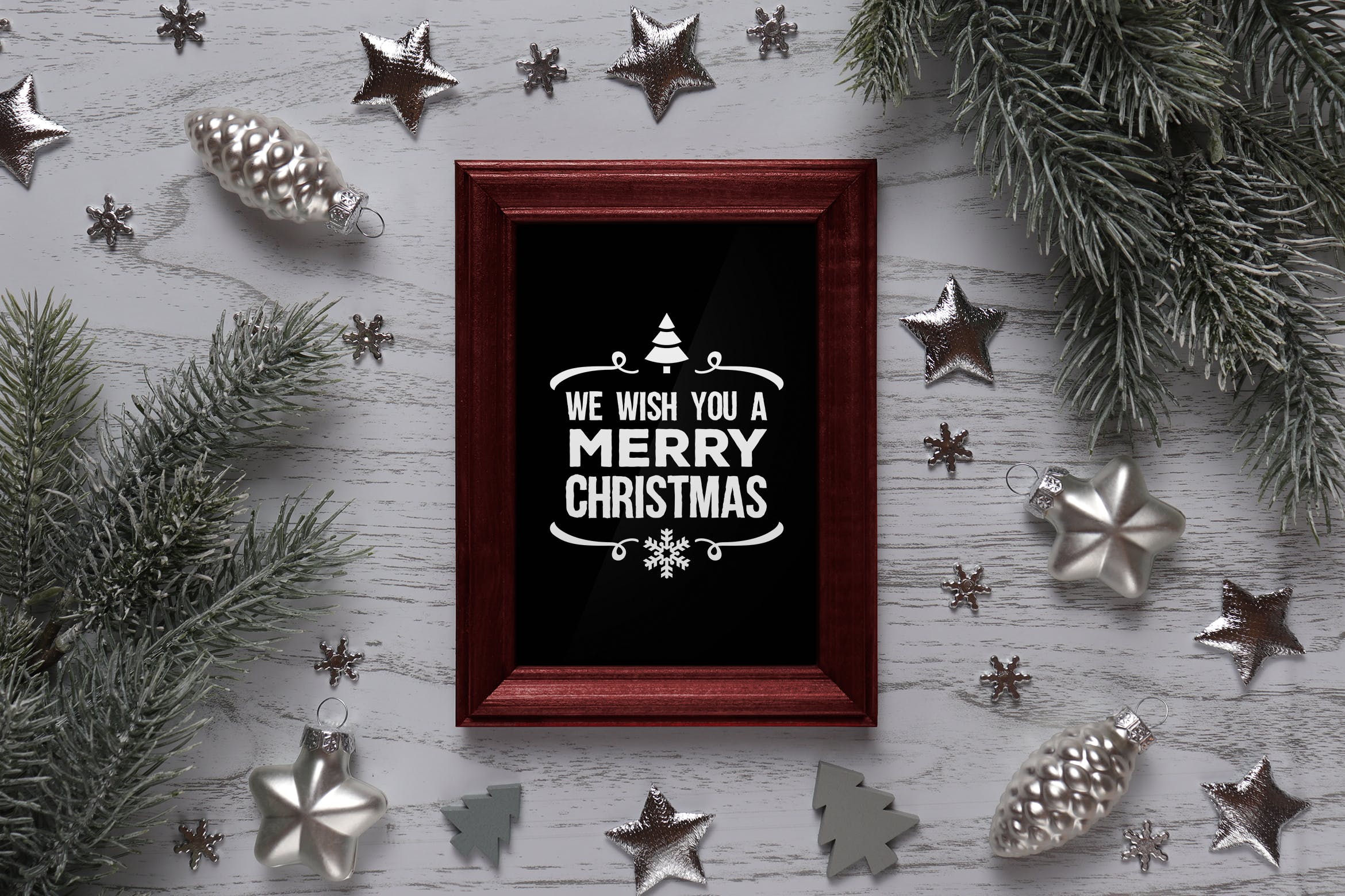 圣诞节主题照片相框样机模板 Christmas picture frame mockup