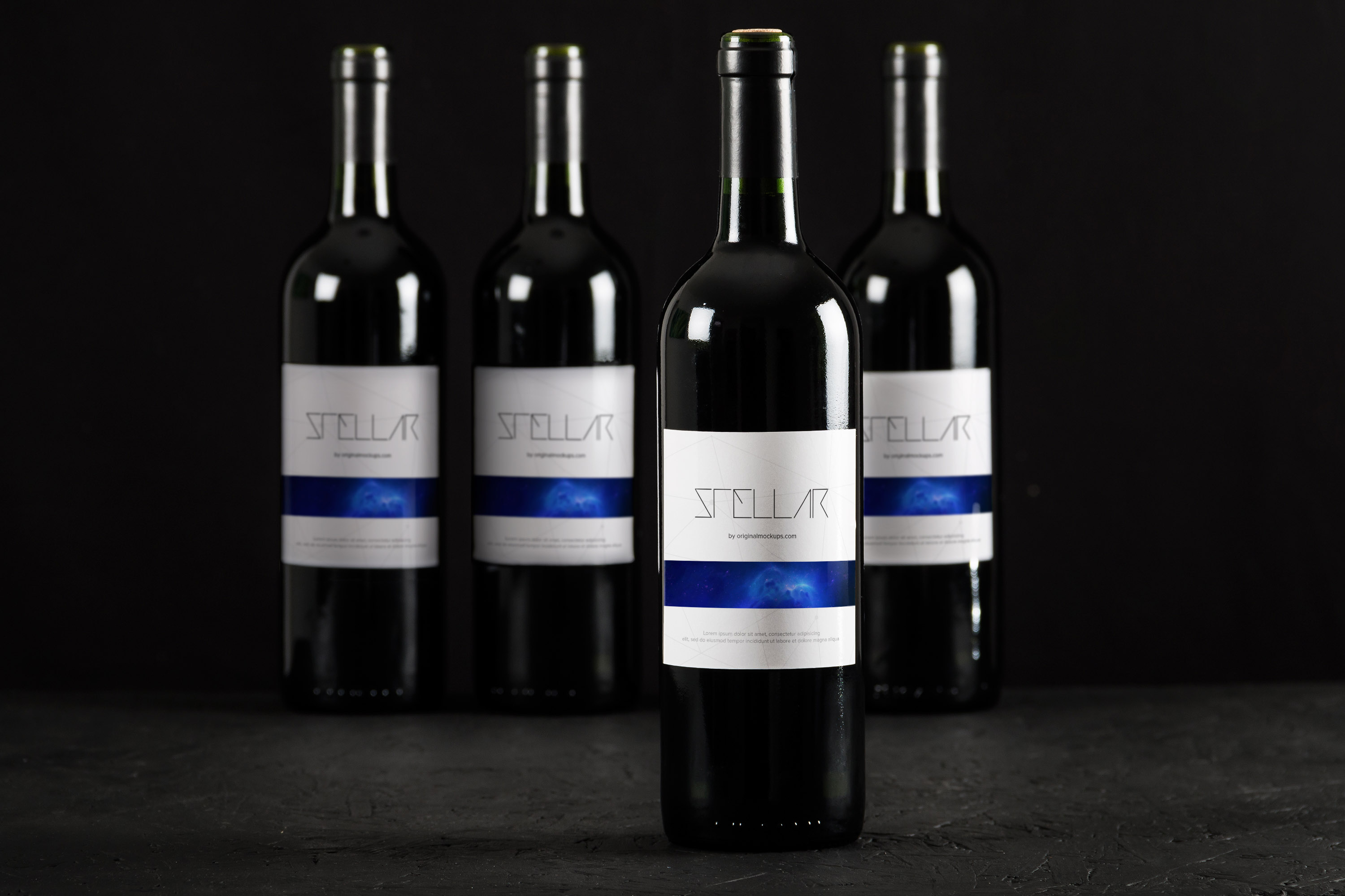 葡萄酒酒瓶设计效果图样机模板03 Wine Bottle Mockup 03