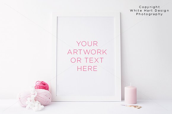 粉色少女小清新白色木质画框样机模板 Styled frame mock up – PSD + Jpeg