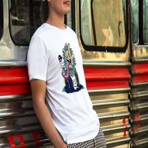 印花T恤男模特上身效果图样机模板 T-shirt Presentation Mockup