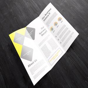 产品企宣三折小册子样机模板 Letter-fold brochure Mockups v.1