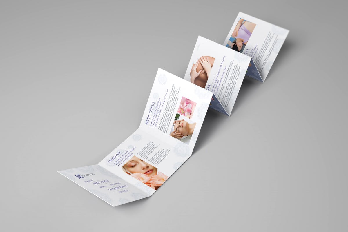 方形迷你折页宣传册样机V2 Square Mini Brochure Seven Panel Mockups 02