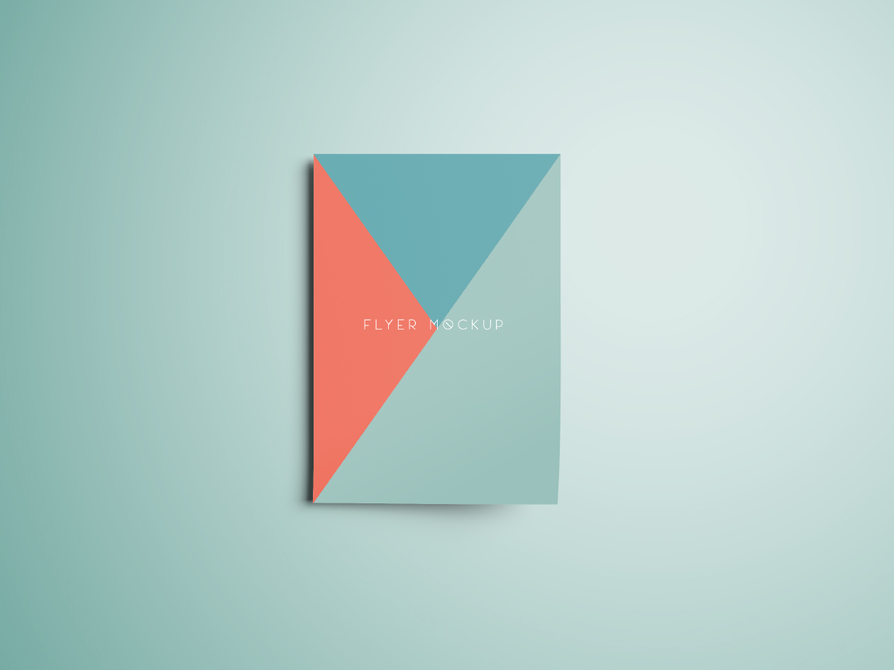 立体效果宣传单设计图样机模板 Free Flyer Mockup