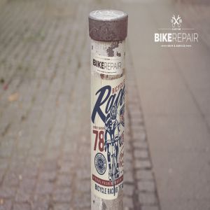 城市圆柱标志/海报张贴效果样机模板 Urban Sign Mockup