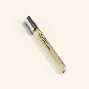 化妆品液体样品管瓶样机模板 Liquid Sample Tube Bottle Mockup
