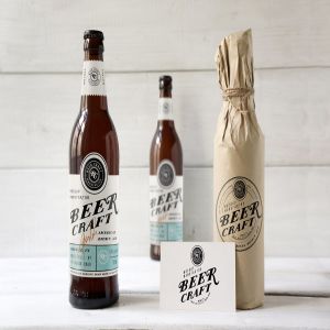 棕色啤酒玻璃瓶样机模板 Beer Bottle Mockup