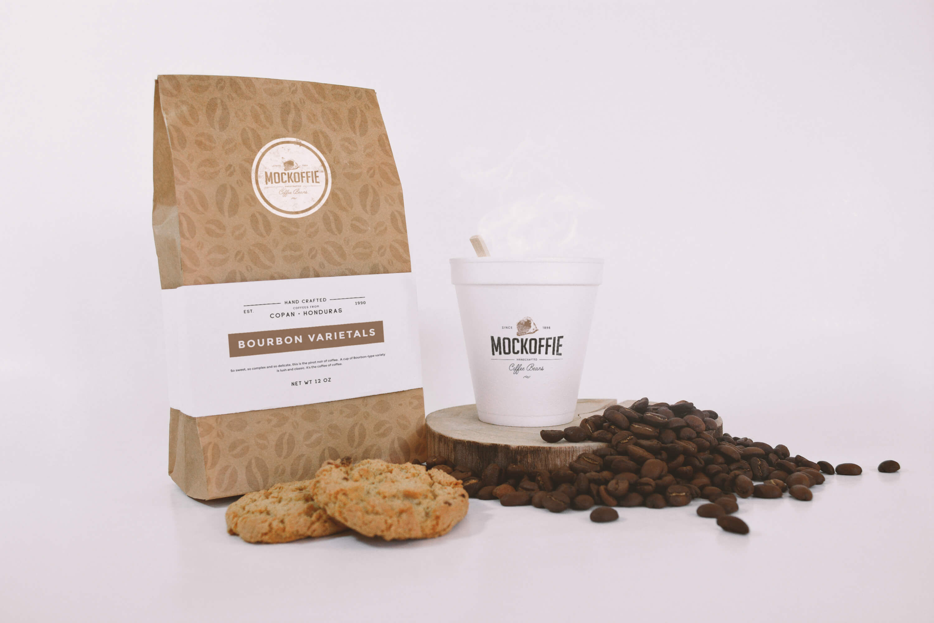 咖啡豆包装麻袋&咖啡纸杯品牌VI设计样机模板 Coffee Bag and Cup Mockup With Cookies