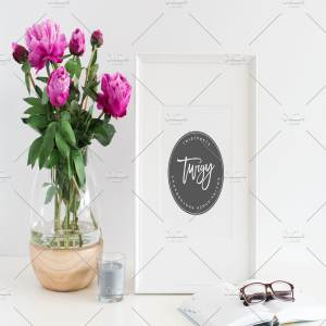 办公氛围相框样机 Styled Stock Photo Frame Mockup |PSD