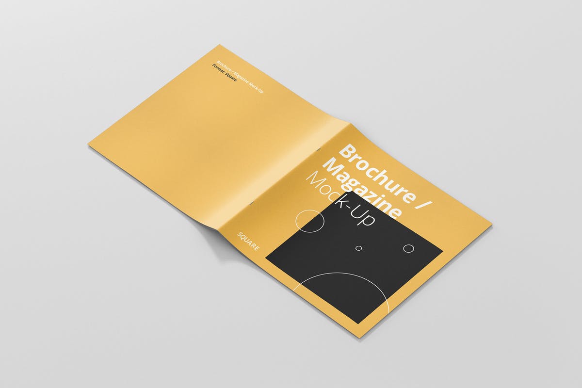 方形小册/杂志排版设计样机模板 Square Brochure / Magazine Mock-Up