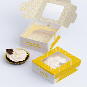 单只装纸杯蛋糕甜点包装盒设计效果图样机01 One Cupcake Box Mockup 01
