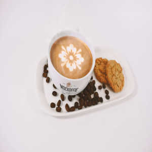 咖啡店品牌VI设计预览样机模板 Latte Coffee Art Mockup插图1