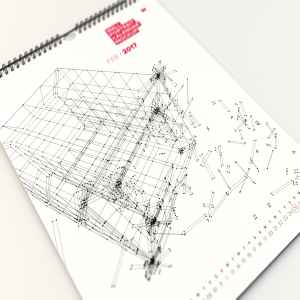 墙挂日历页面版式设计样机模板 Perspective Wall Portrait Calendar Close Up Mockup