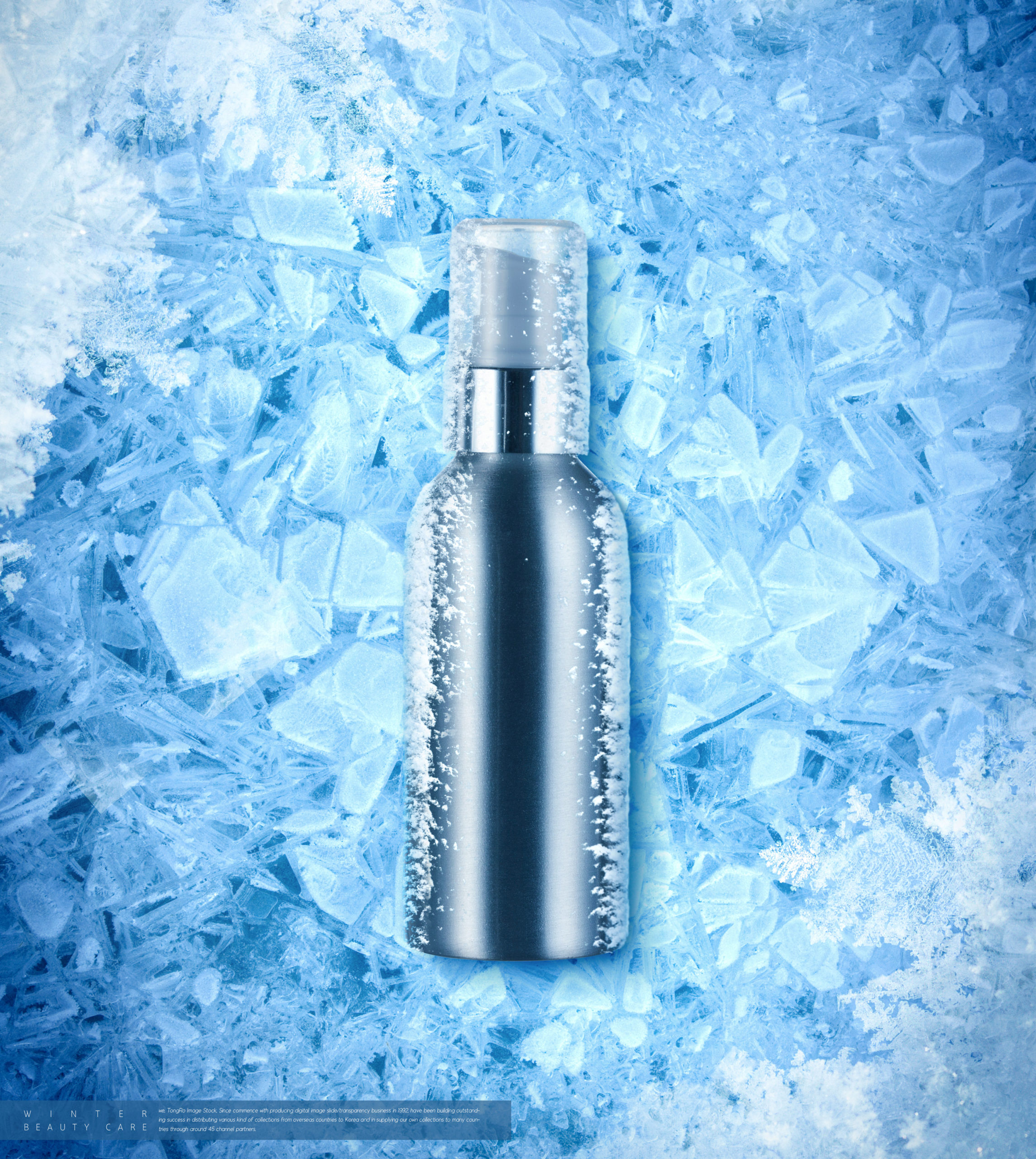 雪花背景冬季美容护肤品广告海报模板套装[PSD]
