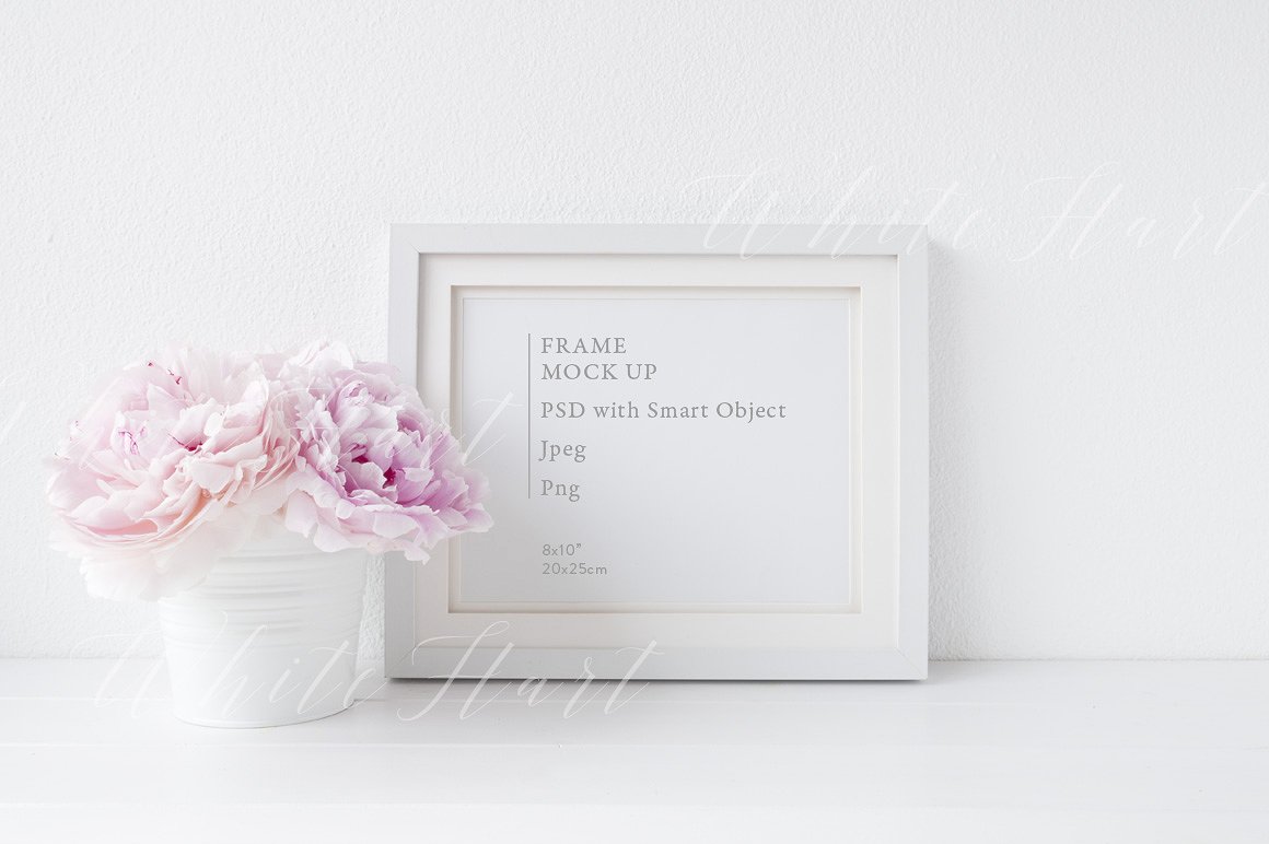 花饰相框样机模板 Landscape frame mock up – 8×10″