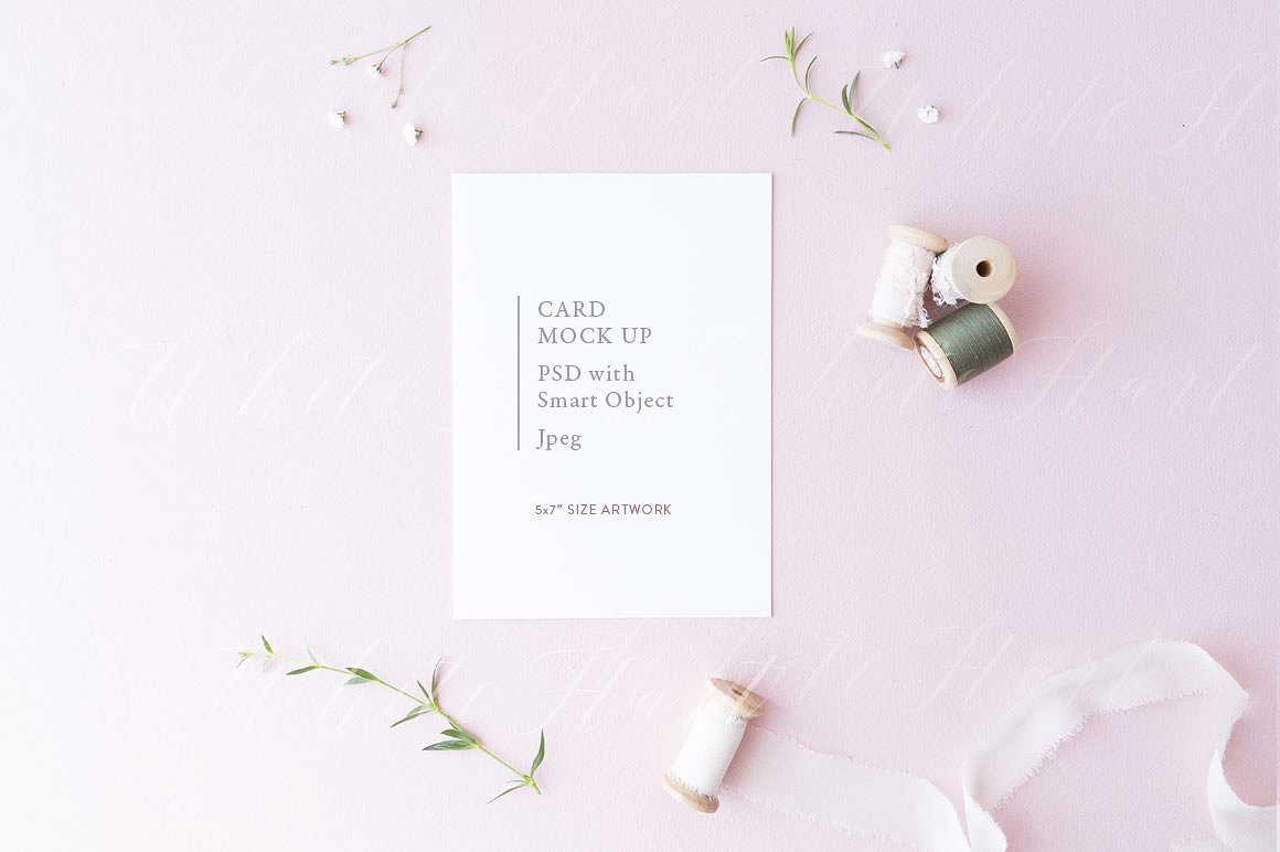 春季系列粉色背景便签便条模板 5×7 card mock up on pink background