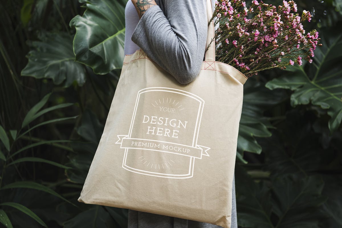 女士帆布手提包/手提袋样机模板 Women Tote Bag Mockup