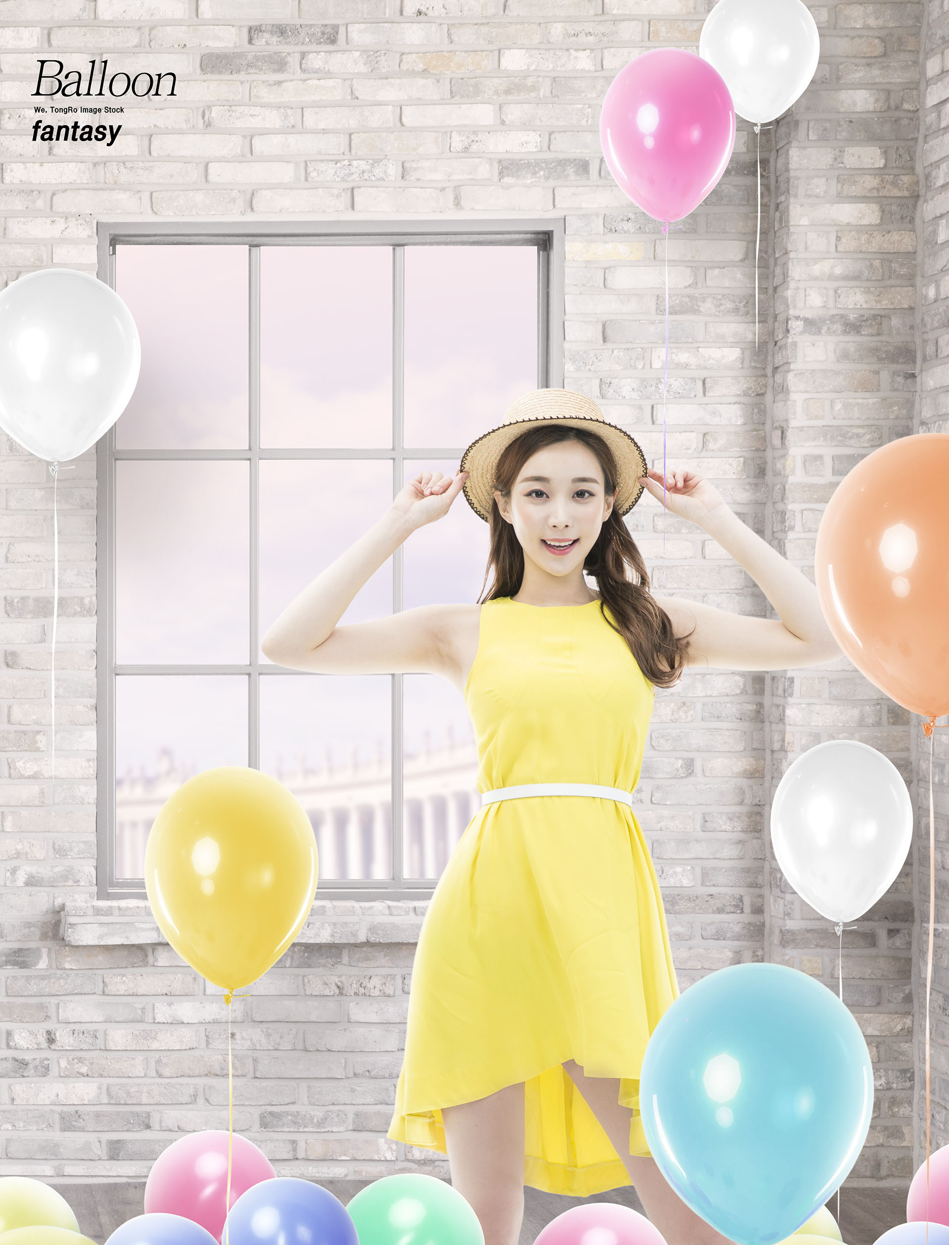 梦幻三八妇女节气球清新阳光女孩创意场景PSD海报模板