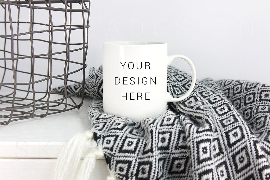 白色咖啡杯马克杯样机 Mug mockup, white coffee lifestyle